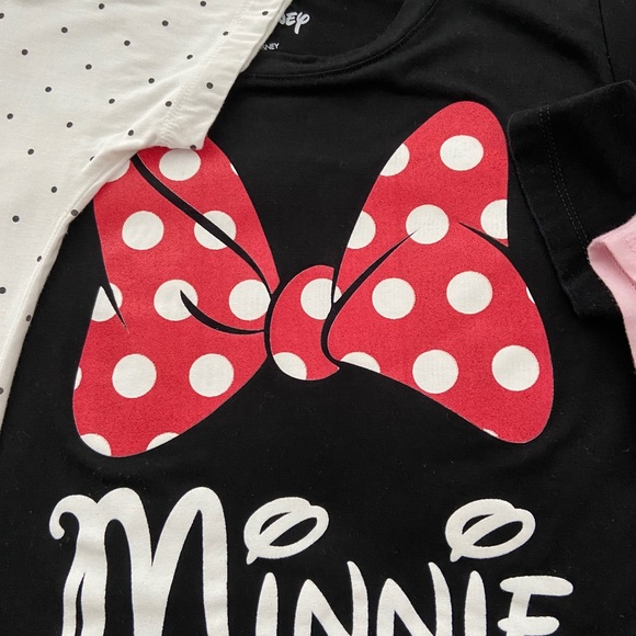 Disney tees & items. 5 pound box. Min. 10 items! 50th Anniversary surpri… - Picture 3 of 11